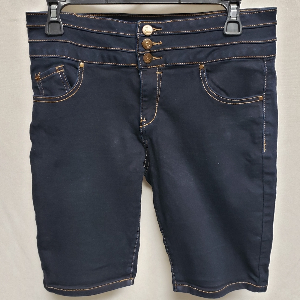 Mid Waist Walking Denim Jeans Shorts 76T